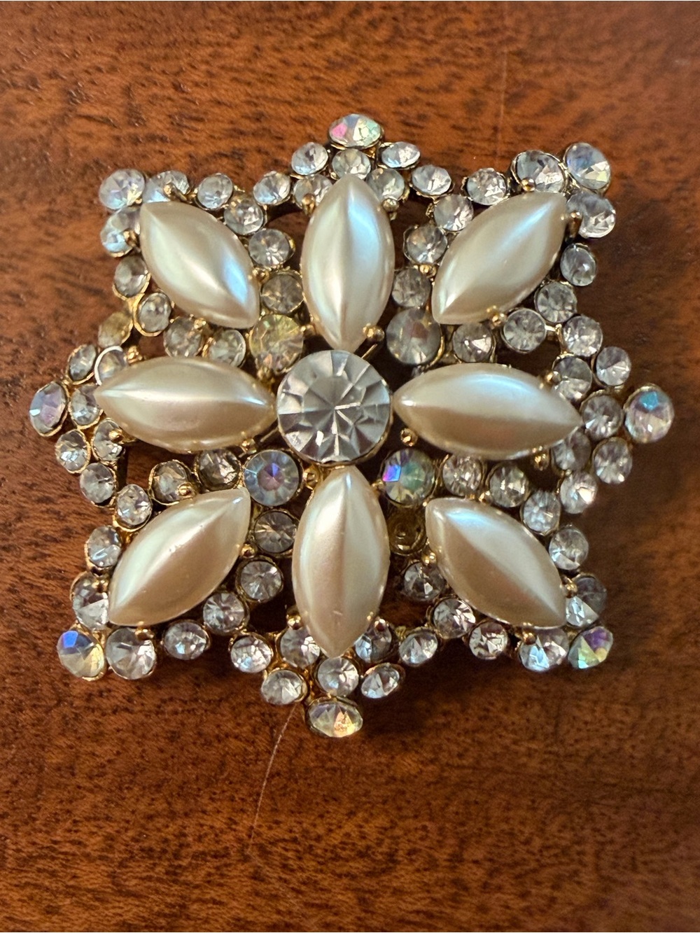 Vintage Pearl and Crystal Floral Brooch - Elegant Ivory and Gold